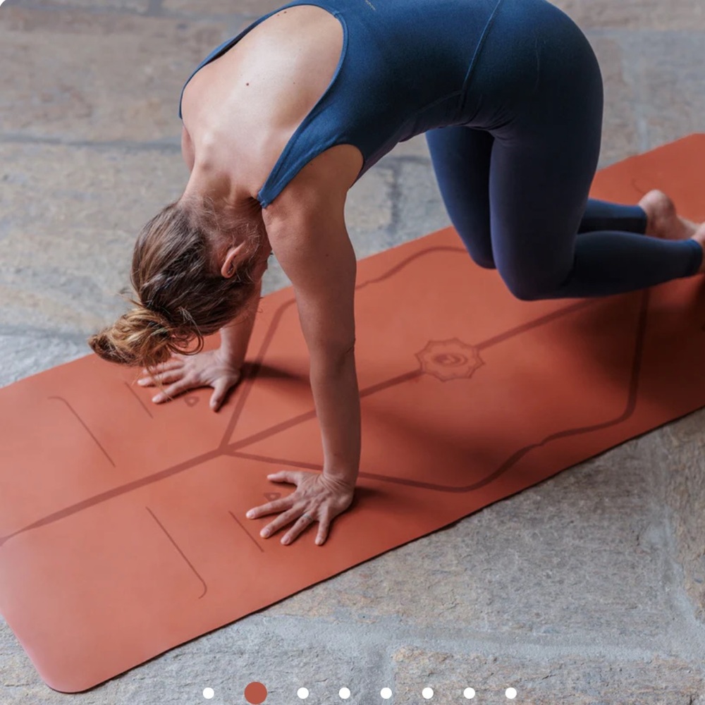 NWT Liforme Terracotta yoga mat